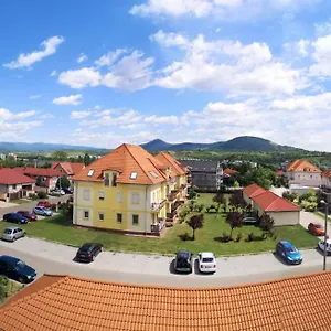 Orsika Hilltop , Eger Magyarország